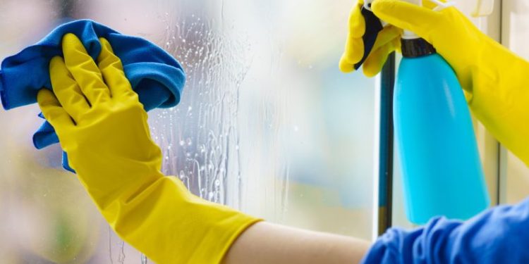 Top 5 Benefits of Shine Thru Window Cleaning Services