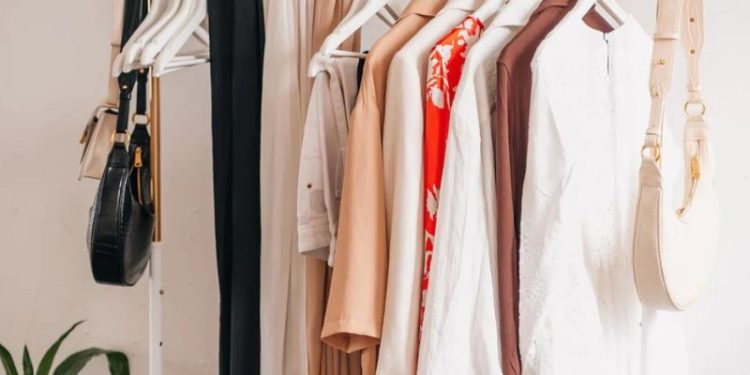 Build a Sustainable Wardrobe